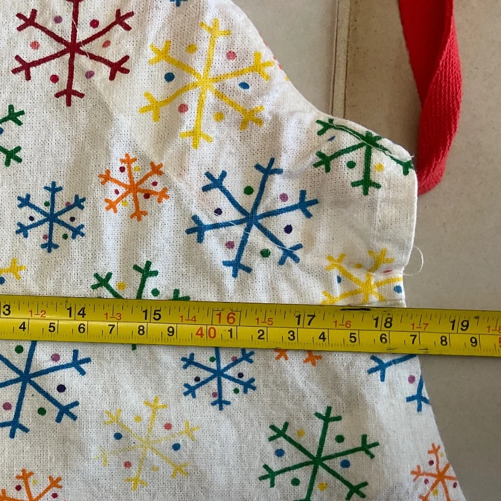 Snowflake Apron – Adjustable Red Ties Unisex